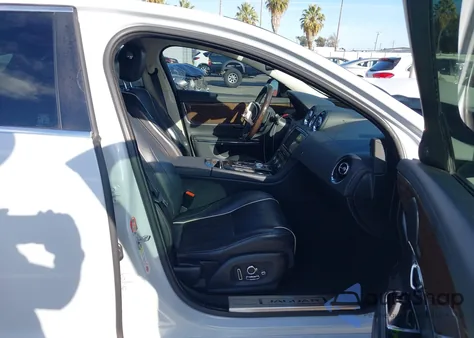 2016 Jaguar Xj Supercharged z USA, uszkodzony, nr VIN SAJWA1CE6GMV94084